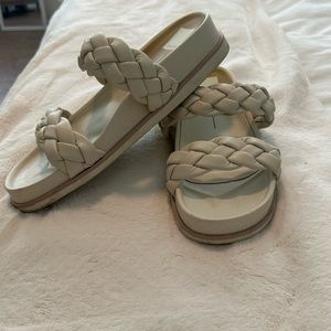 Dolce Vita Signe Sandals